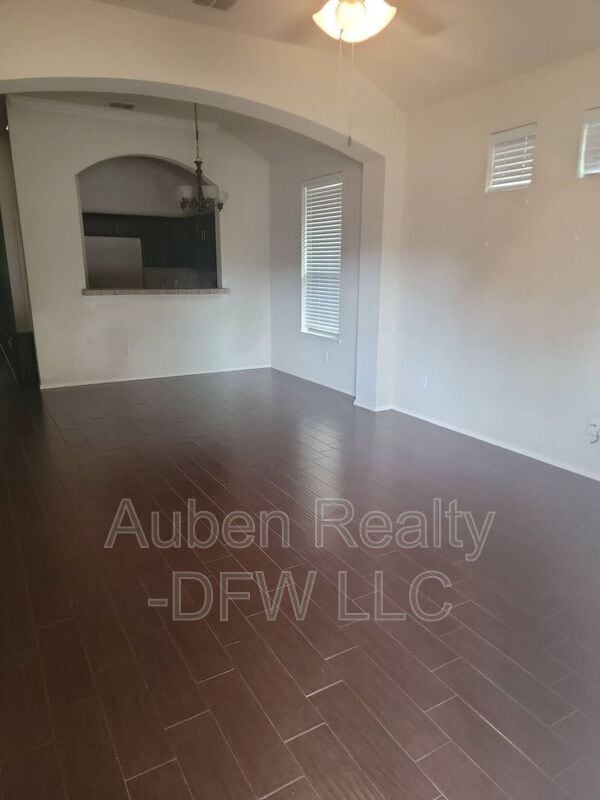 Foto del edificio - 2310 Wood River Pkwy