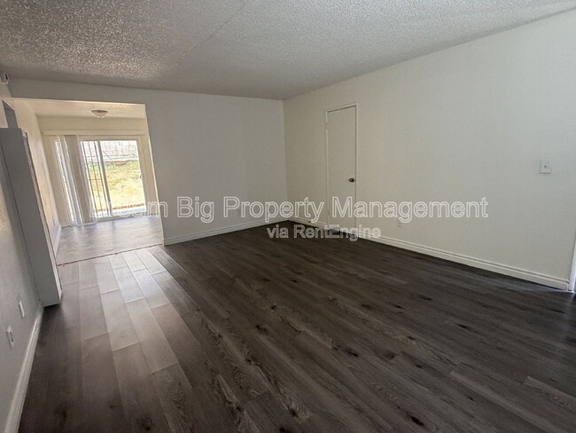 Building Photo - 245 Maryknoll Dr