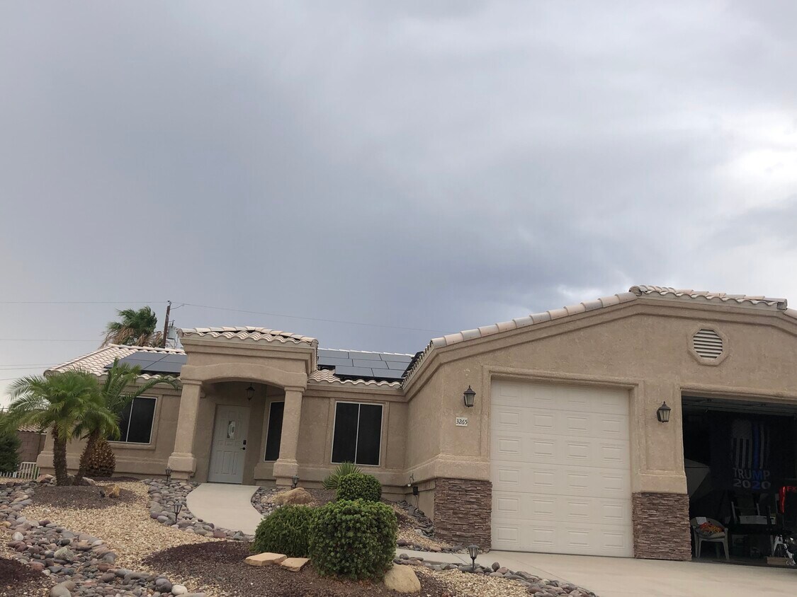 Foto principal - 3265 Fountain Palm Dr
