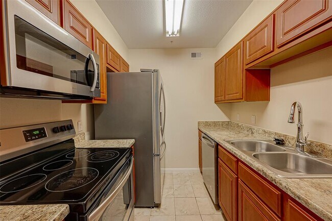Foto del edificio - 8415 Hearth Dr