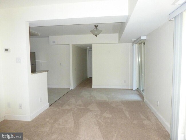 Foto del edificio - 790 Fairview Ave