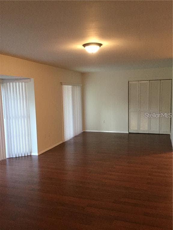 Building Photo - 5999 Village Cir N