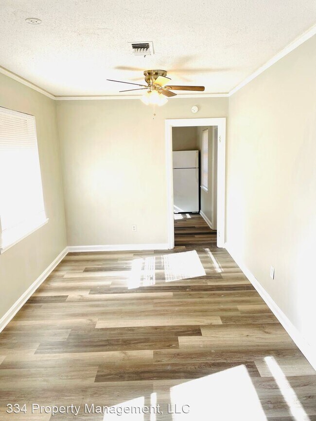 Building Photo - 3 br, 1 bath House - 127 Brantwood Drive