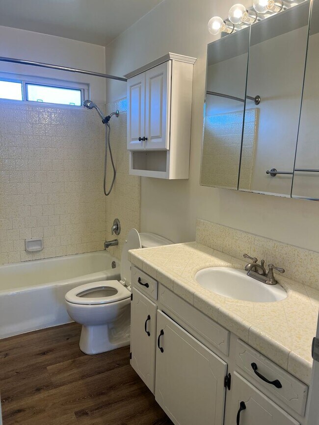 Foto del edificio - 2170 Seaview Ave