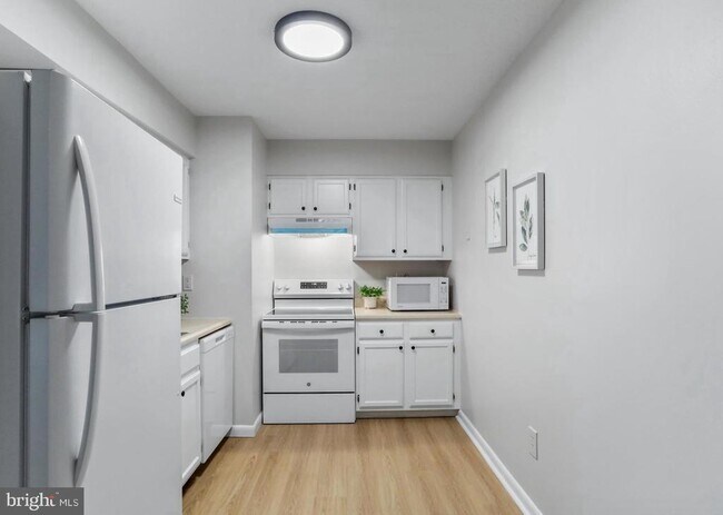 Building Photo - 1002 Magnolia Woods Ct