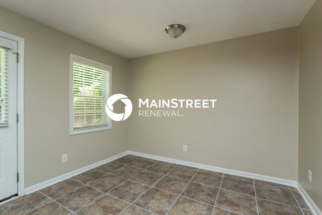Building Photo - 3 Bedroom Pet-Friendly Home in Loganville, GA with Main Street Renewal