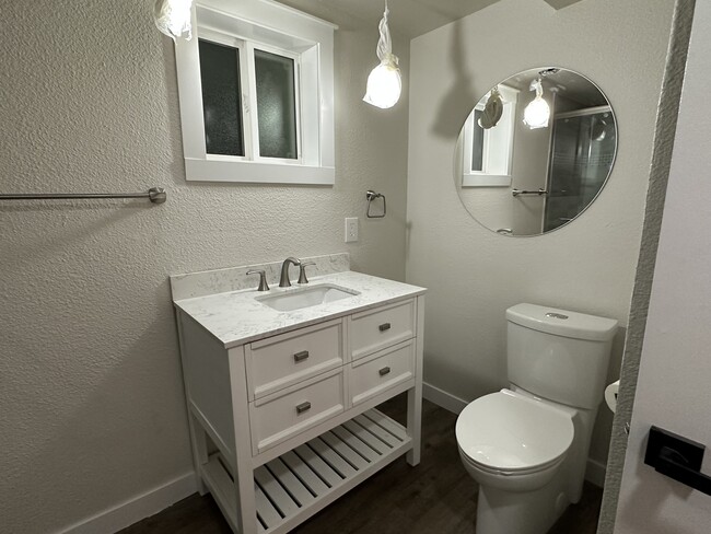 New bathroom - 5051 S Meade St