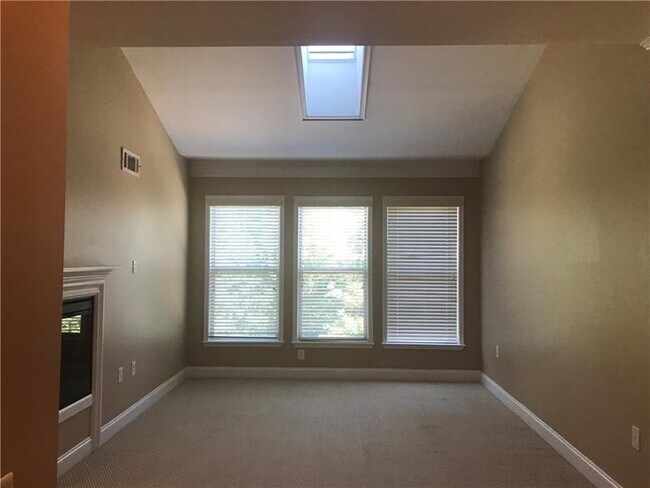 Building Photo - 3025 Quantum Ln