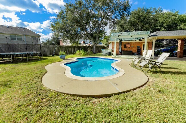 Building Photo - 3204 Canvasback St