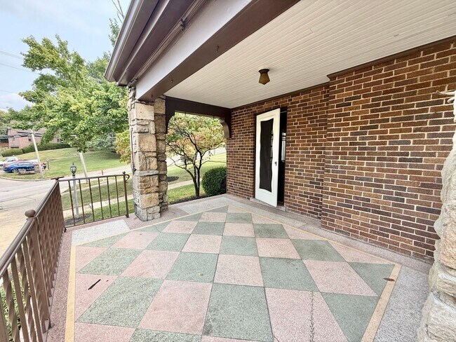 Building Photo - 6491 Ridge Ave