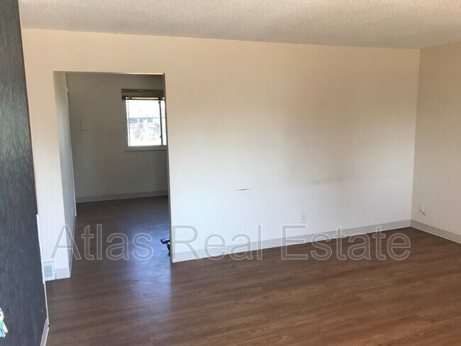 Building Photo - 14833 Elmendorf Pl