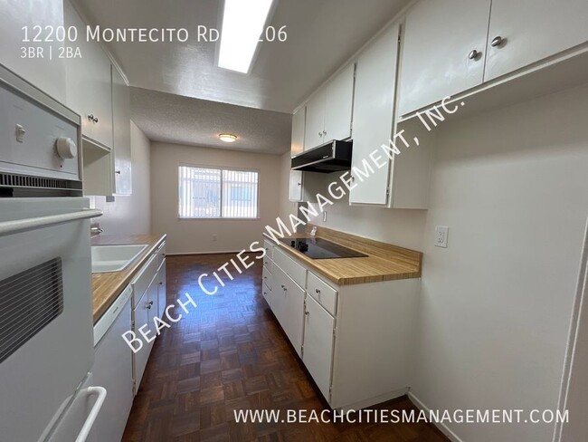 Foto del edificio - $300 off first month's rent! Nice Upper Un...