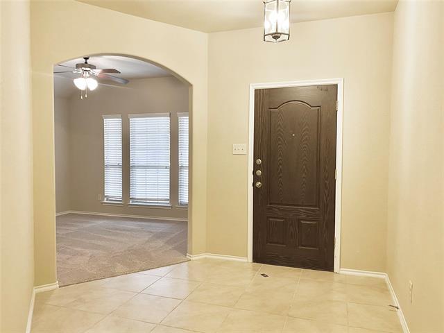 Building Photo - 213 Rugby Ln