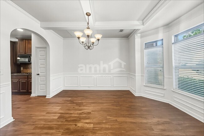 Building Photo - 272 Oak Branch Dr