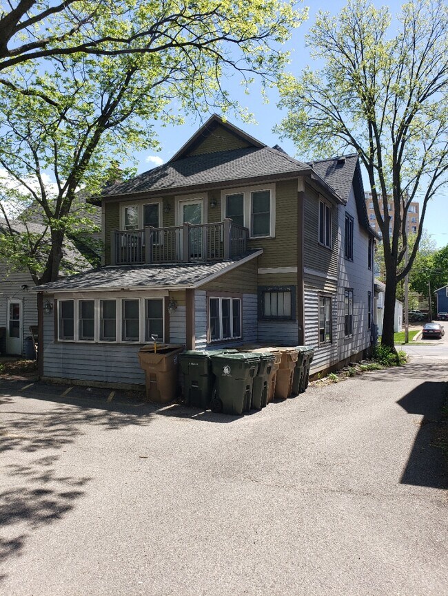 Back of house from parking lot - 114 E Johnson St