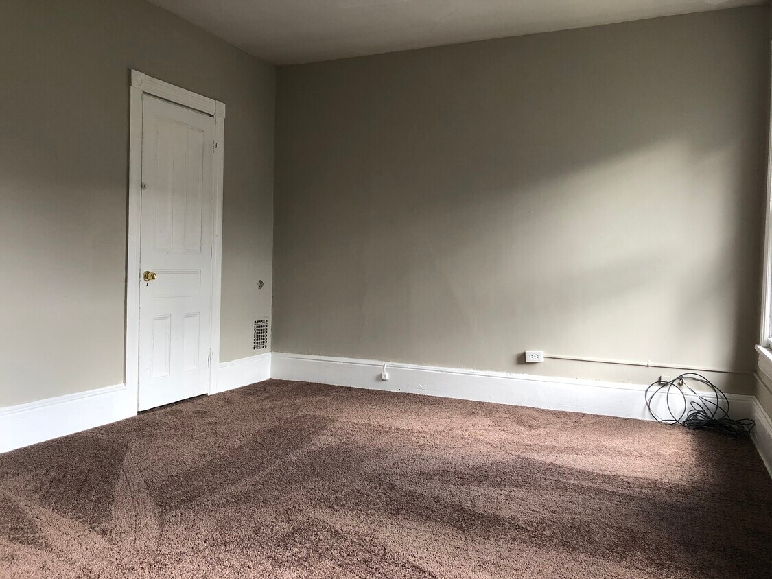 35 S Welles St, Wilkes Barre, PA 18702 Townhome Rentals in Wilkes