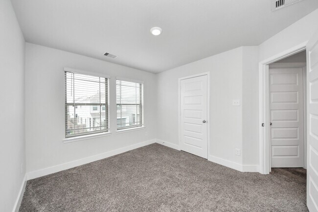 Foto del edificio - 4423 Santorini Ln