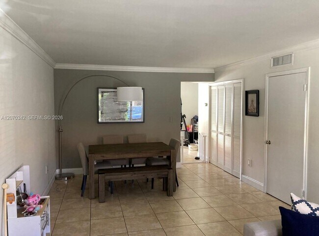 Foto del edificio - 10093 SW 77th Ct