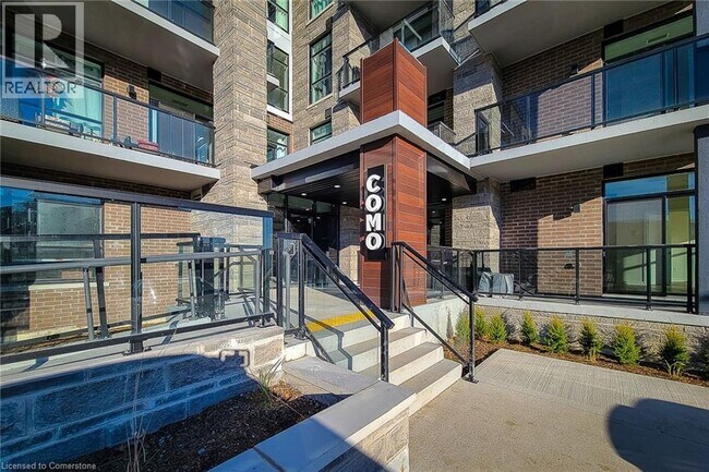 Photo du bâtiment - 600 N Service Rd