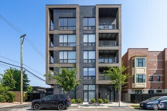 Building Photo - 2342 W Adams St