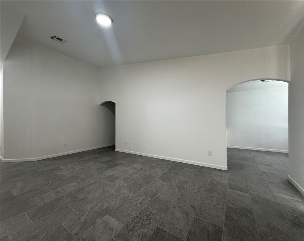 Building Photo - 3442 Sunriver Rd