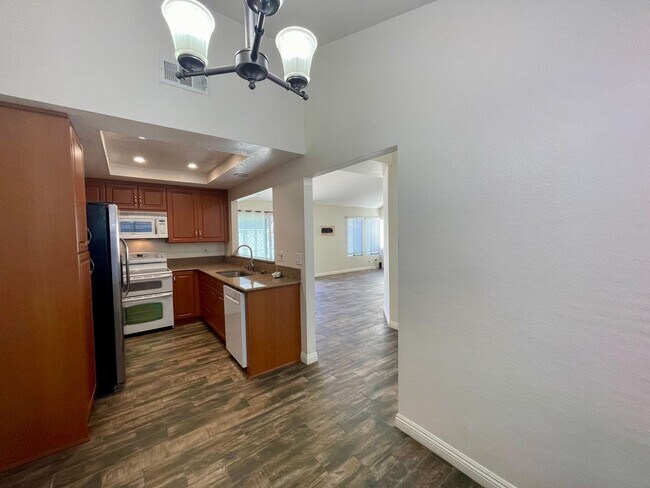 Foto del edificio - Coming Soon: Charming 2Bd 2Ba House in Mis...
