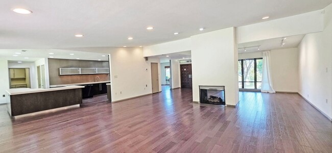 Building Photo - 4200 Burrell Way
