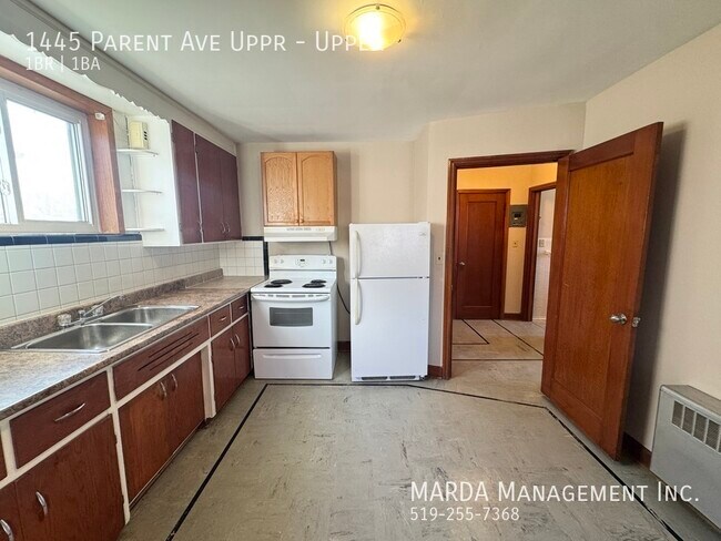 Photo du bâtiment - SPACIOUS 1 BEDROOM/1 BATH UNIT IN WALKERVILLE+ HYDRO *$200 OFF RENT*