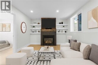 Building Photo - 79 Central Dr