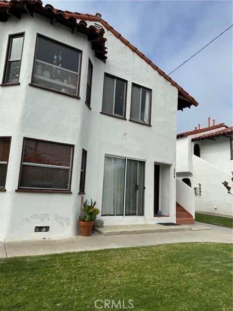 Building Photo - 224 W Marquita