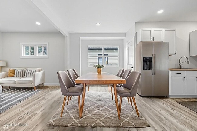 Building Photo - 1218 N Ewing St