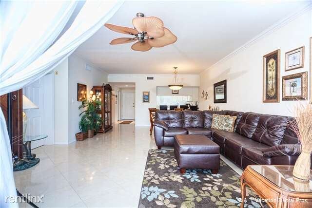 Foto del edificio - 4321 Bay Beach Ln