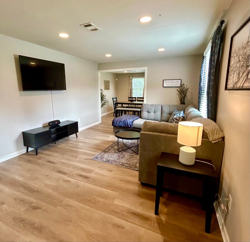 Foto principal - 1679 Lisbon Dr SW