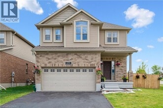 Building Photo - 450 Applegate Ct