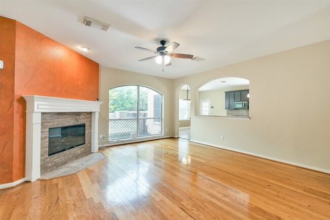 Building Photo - 5803 Song Ridge Ct