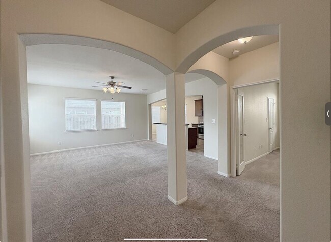 Foto del edificio - 14239 Oro Valley Dr