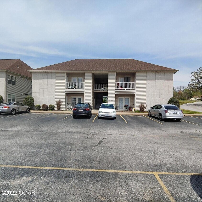 5258 Courtney Ln Unit H, Joplin, MO 64804 Condo for Rent in Joplin