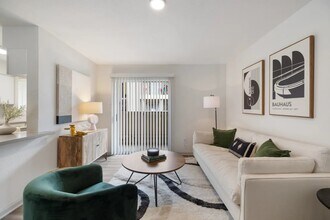 Building Photo - 2800 Ashford Trail Dr