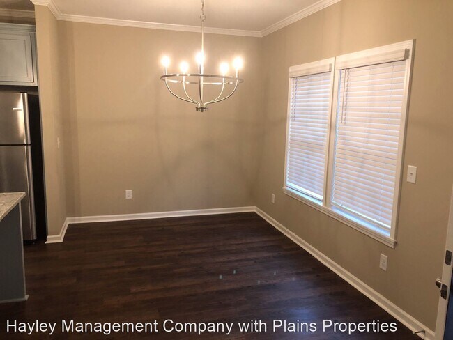 Building Photo - 3 br, 2 bath House - 1409 Spring Dr.