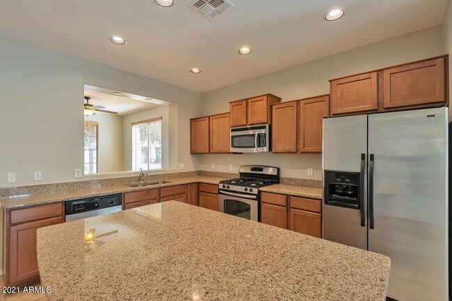 Foto del edificio - 4063 E Cherry Hills Dr