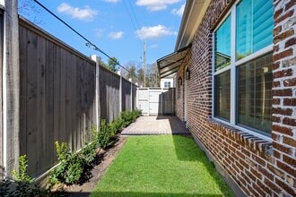 Building Photo - 106 Magnolia Grn St