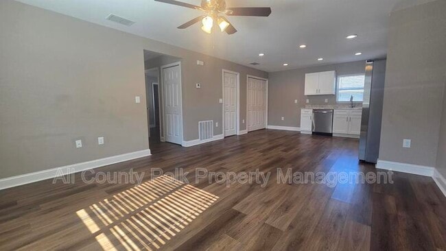 Foto del edificio - 1104 N Vermont Ave