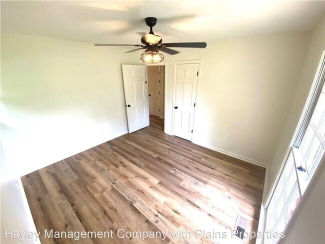 Building Photo - 3 br, 2 bath House - 703 Green