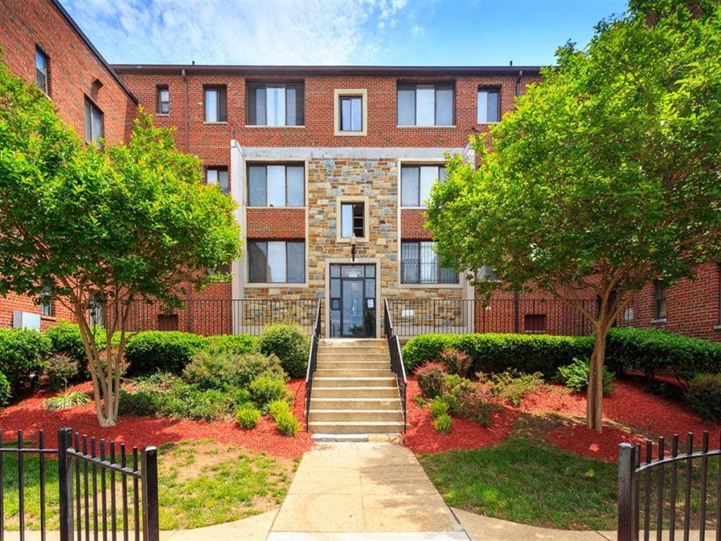 Foto principal - Friendship Courts Apartments