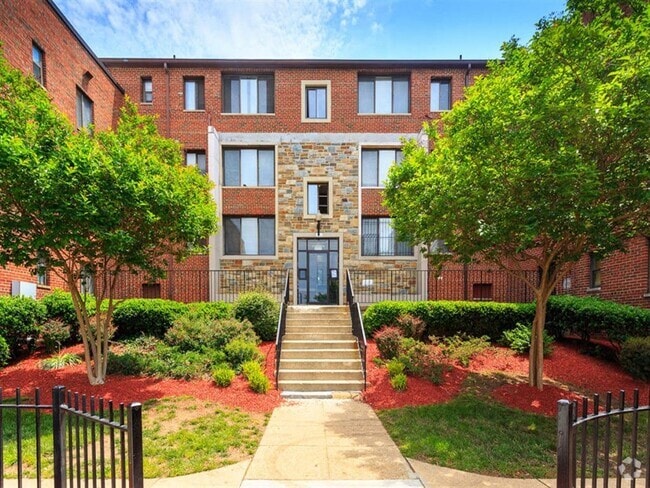 Building Photo - Friendship Courts Apartments