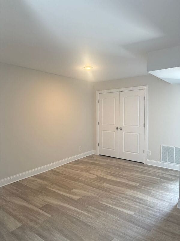 Building Photo - 1000 Monticello Rd