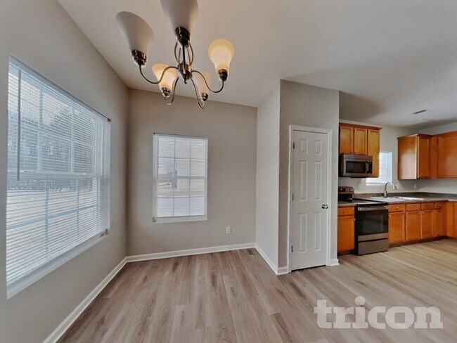 Foto del edificio - 413 Stoney Run Dr