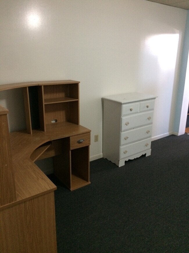 Building Photo - 3821 Bates St