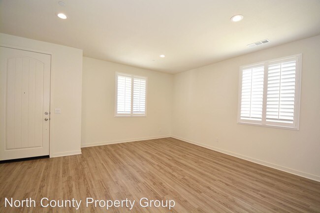 Building Photo - 4 br, 2.5 bath House - 4252 Calle del Vista