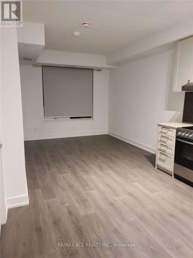 Building Photo - 268 Buchanan Dr